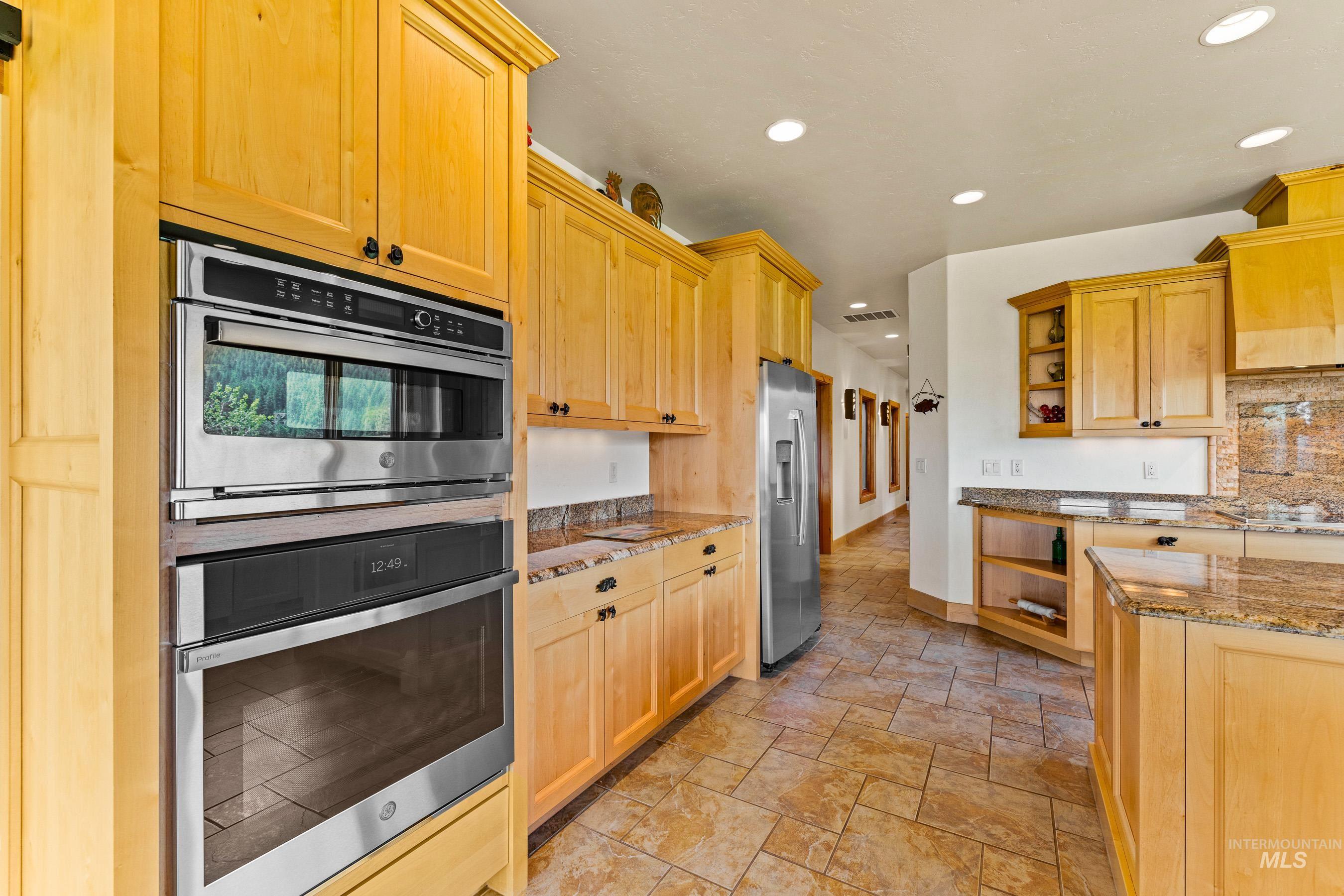 3306 Walking Horse Circle Property Photo 17