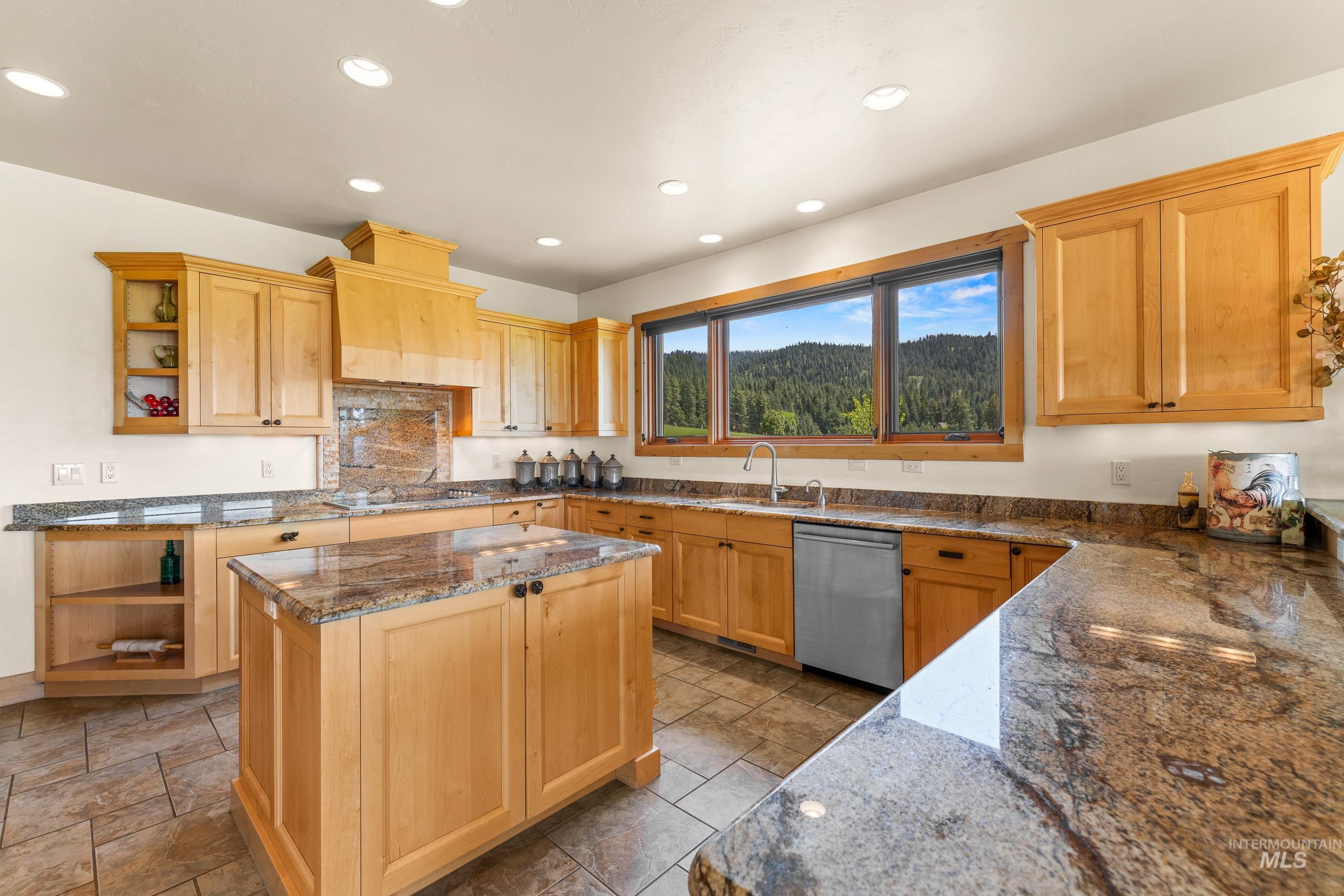 3306 Walking Horse Circle Property Photo 18