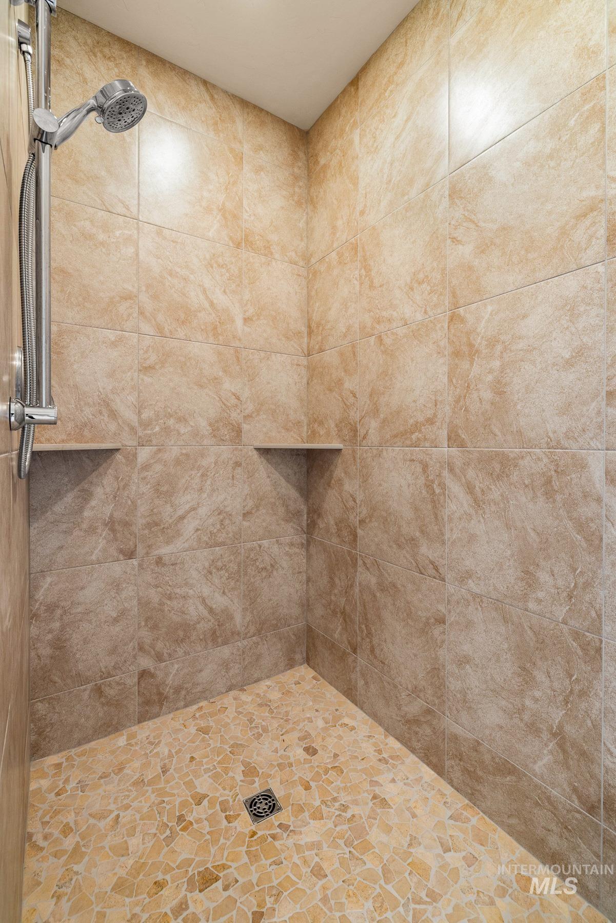 3306 Walking Horse Circle Property Photo 32