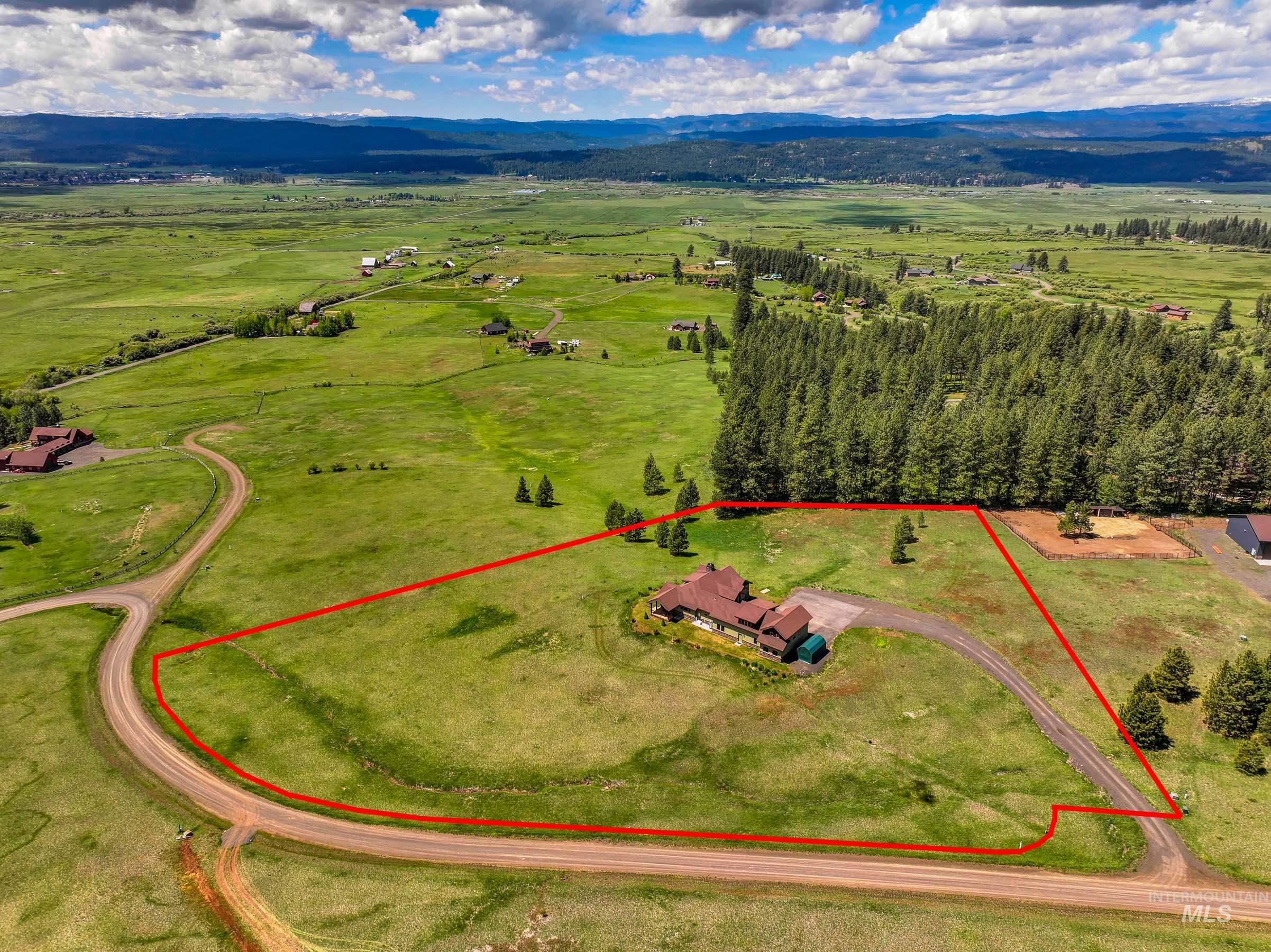 3306 Walking Horse Circle Property Photo 44