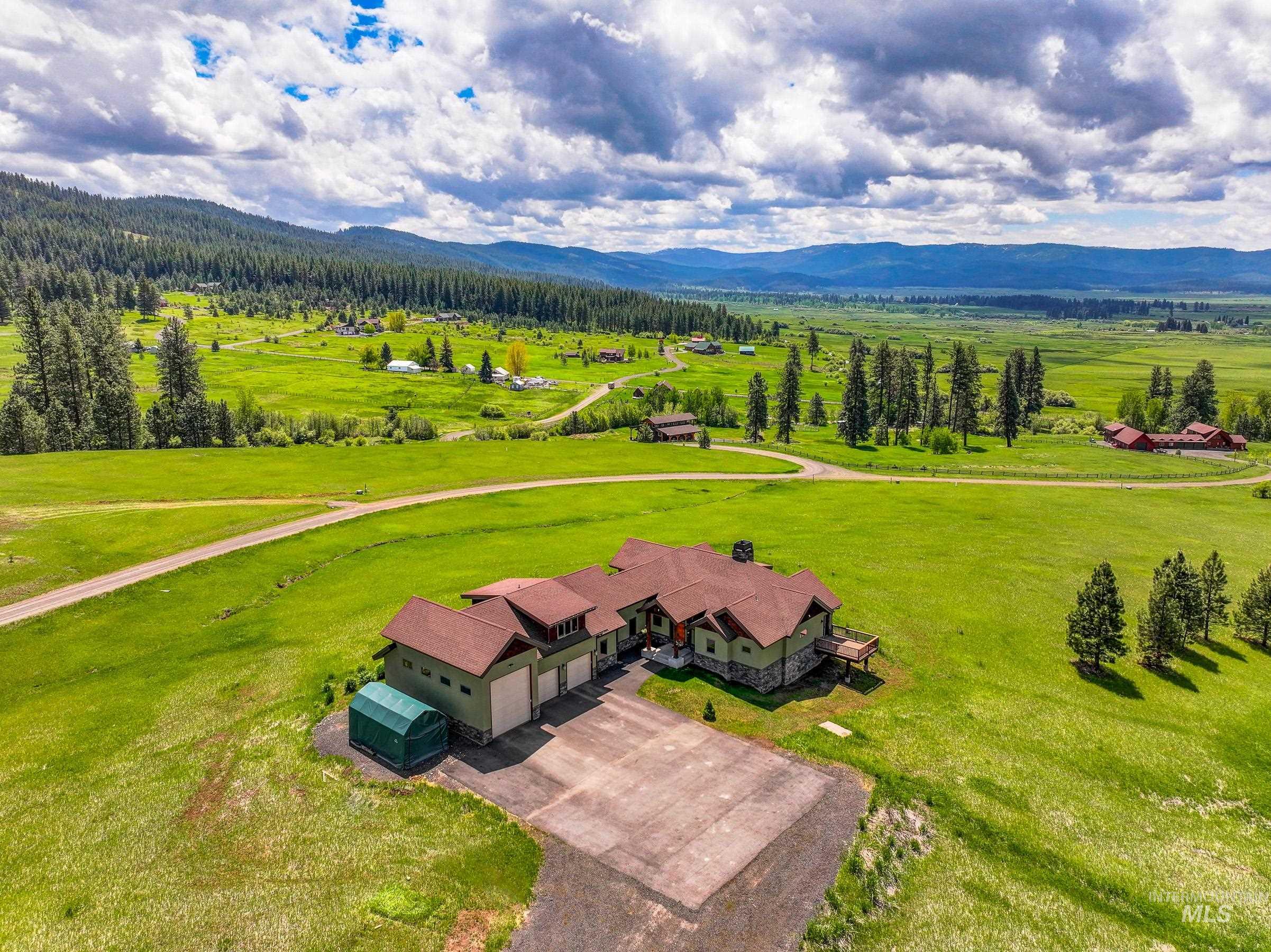 3306 Walking Horse Circle Property Photo 47