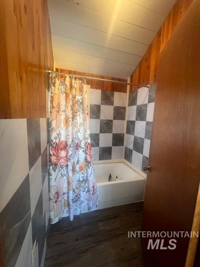 2070 Woodland Road Property Photo 9