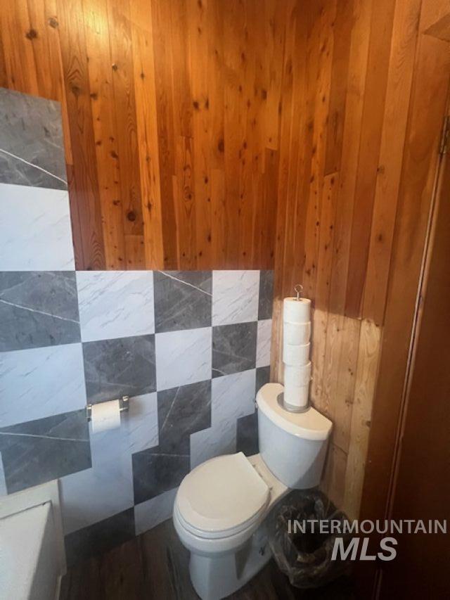 2070 Woodland Road Property Photo 10