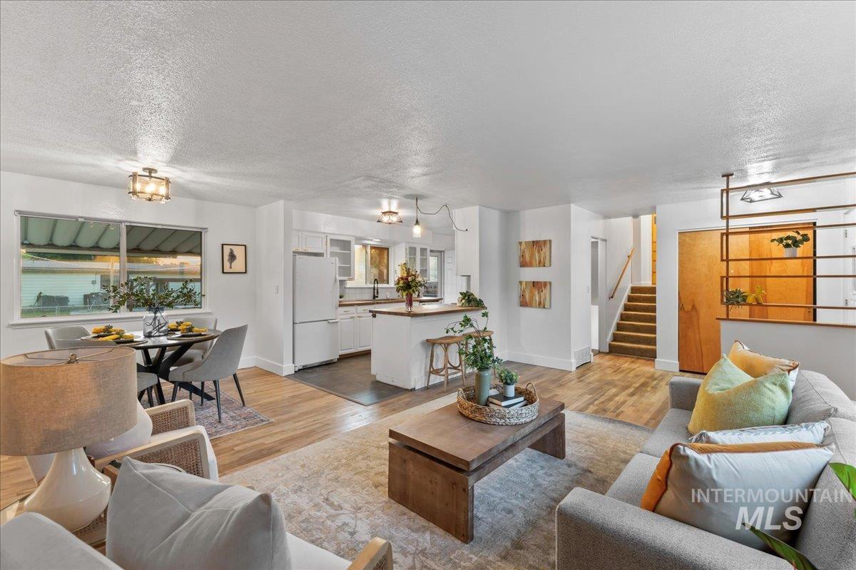 1115 N 6th E Property Photo 10