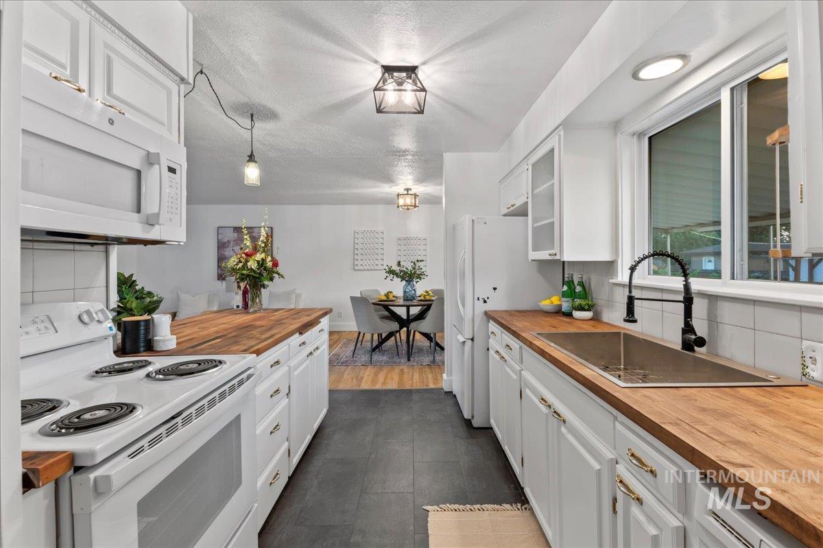 1115 N 6th E Property Photo 19