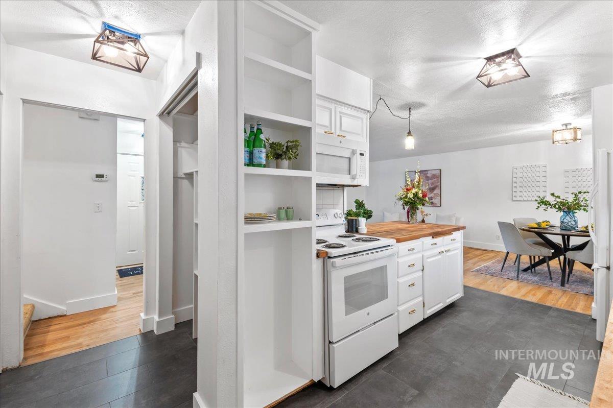 1115 N 6th E Property Photo 21