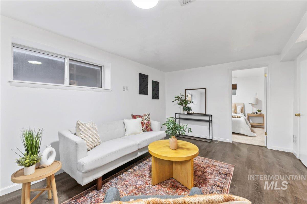 1115 N 6th E Property Photo 26