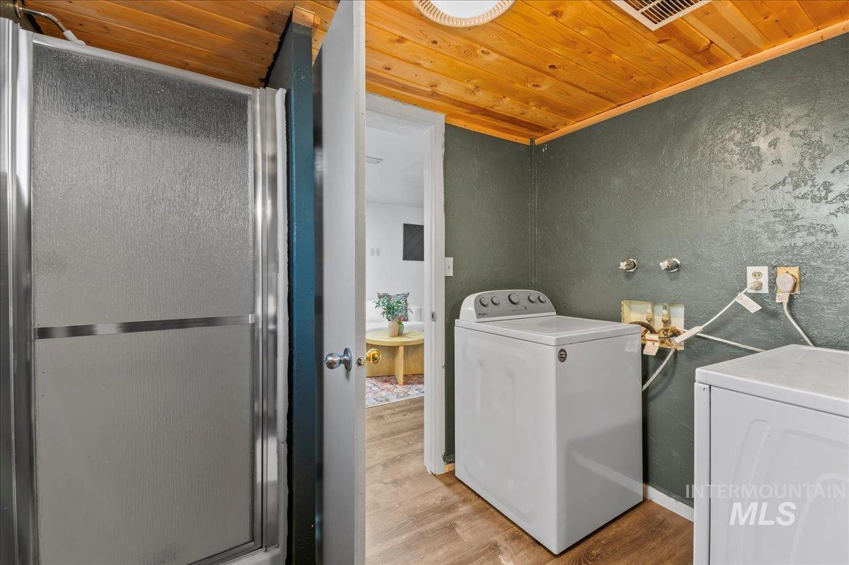 1115 N 6th E Property Photo 30