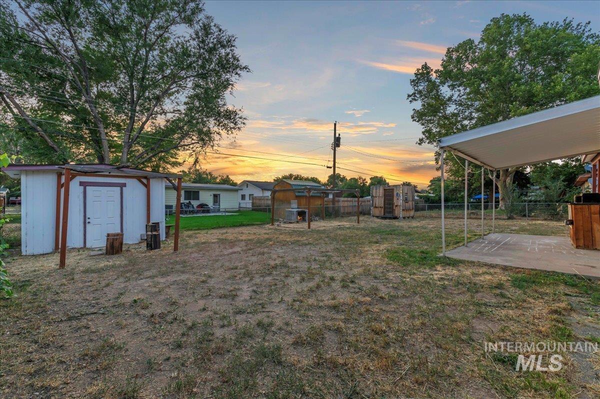 1115 N 6th E Property Photo 41