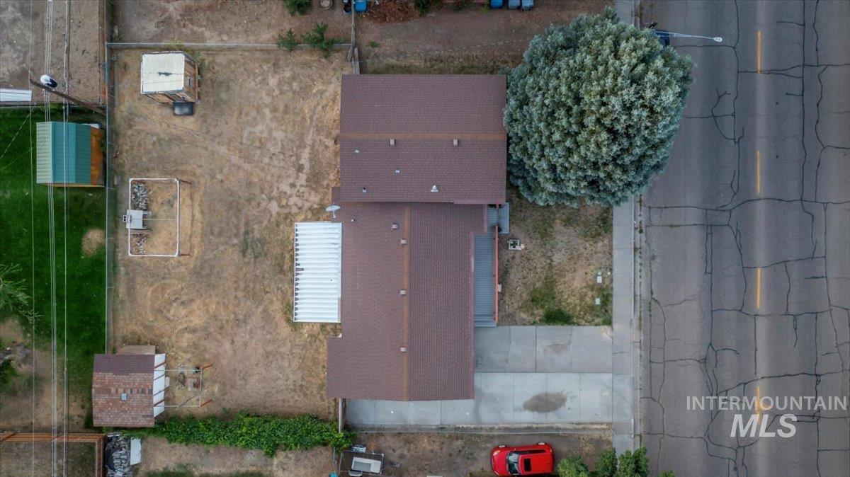 1115 N 6th E Property Photo 47