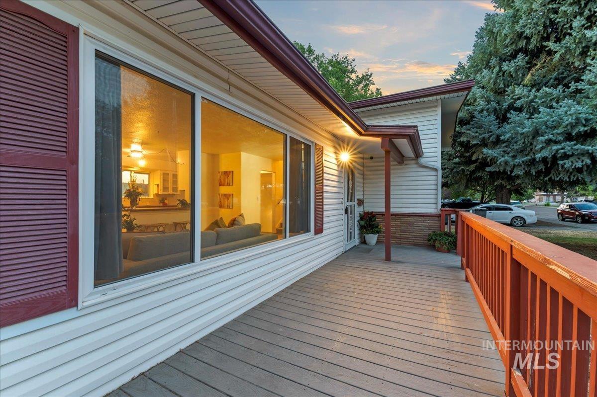 1115 N 6th E Property Photo 50