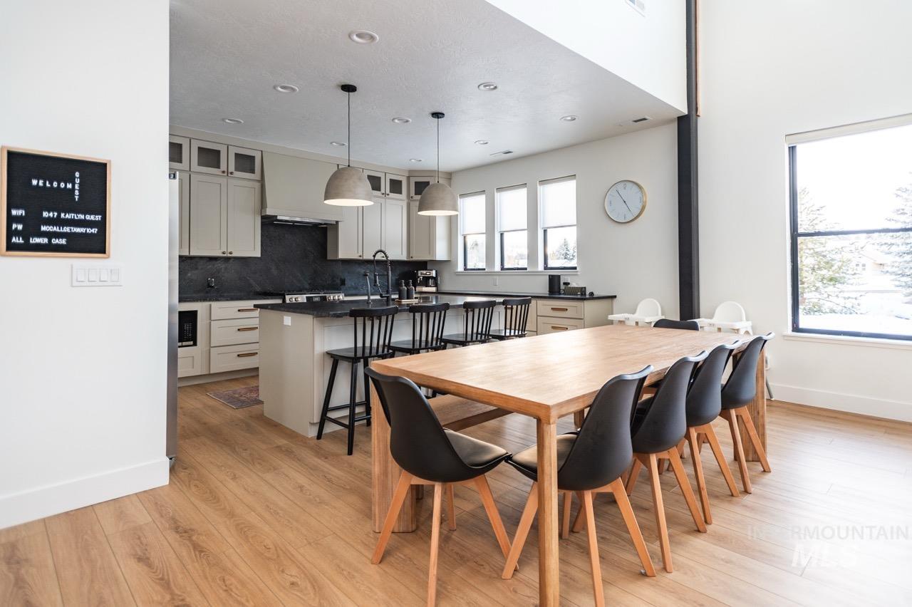 1047 Kaitlyn Loop Property Photo 11