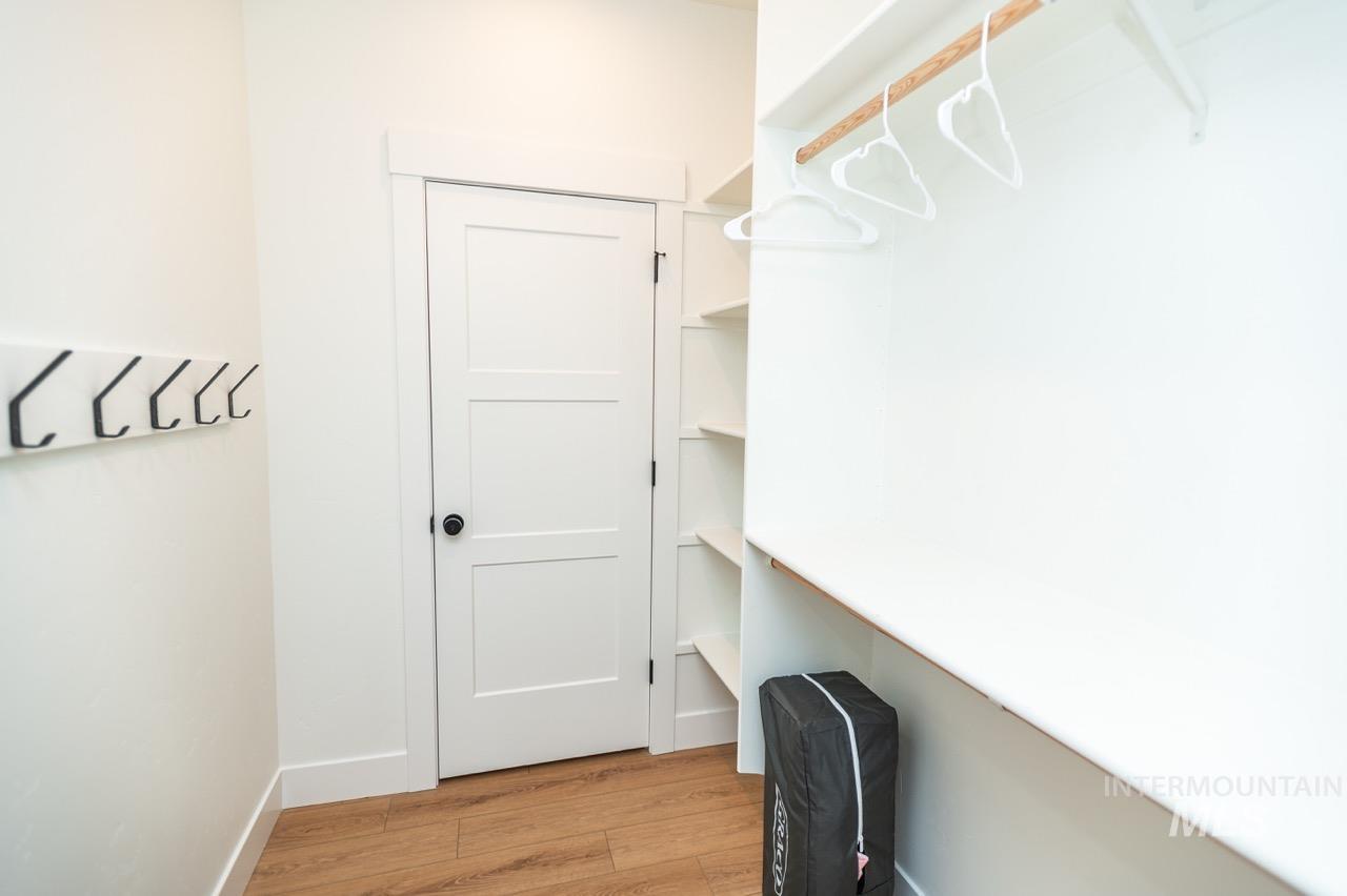 1047 Kaitlyn Loop Property Photo 22