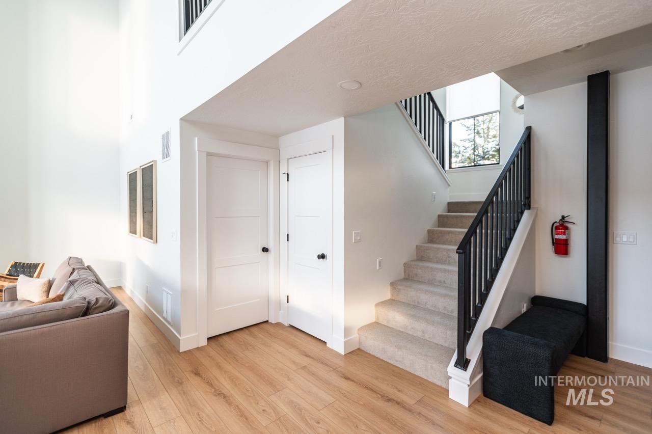 1047 Kaitlyn Loop Property Photo 31