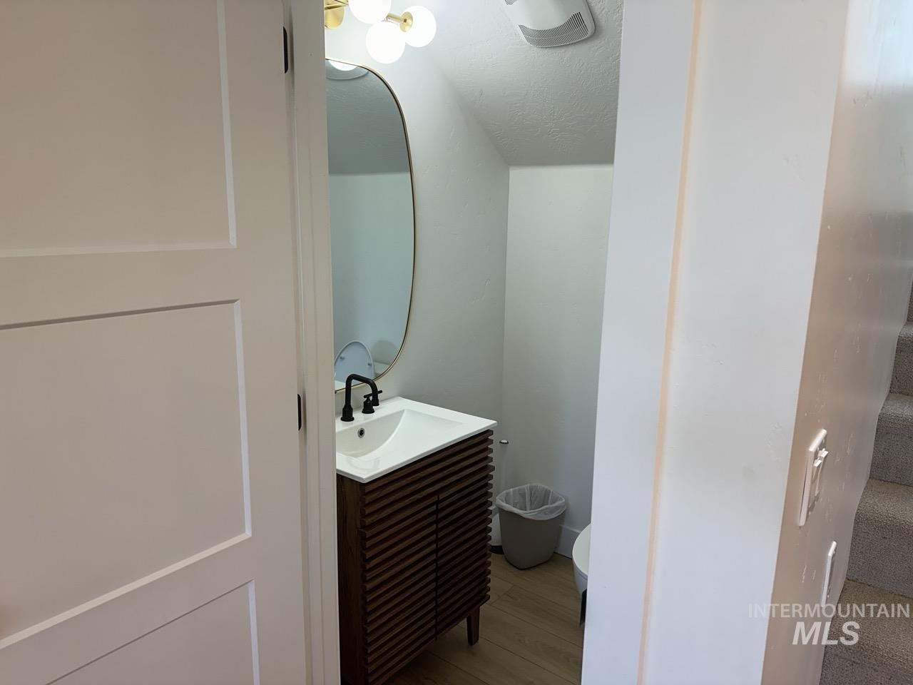 1047 Kaitlyn Loop Property Photo 32