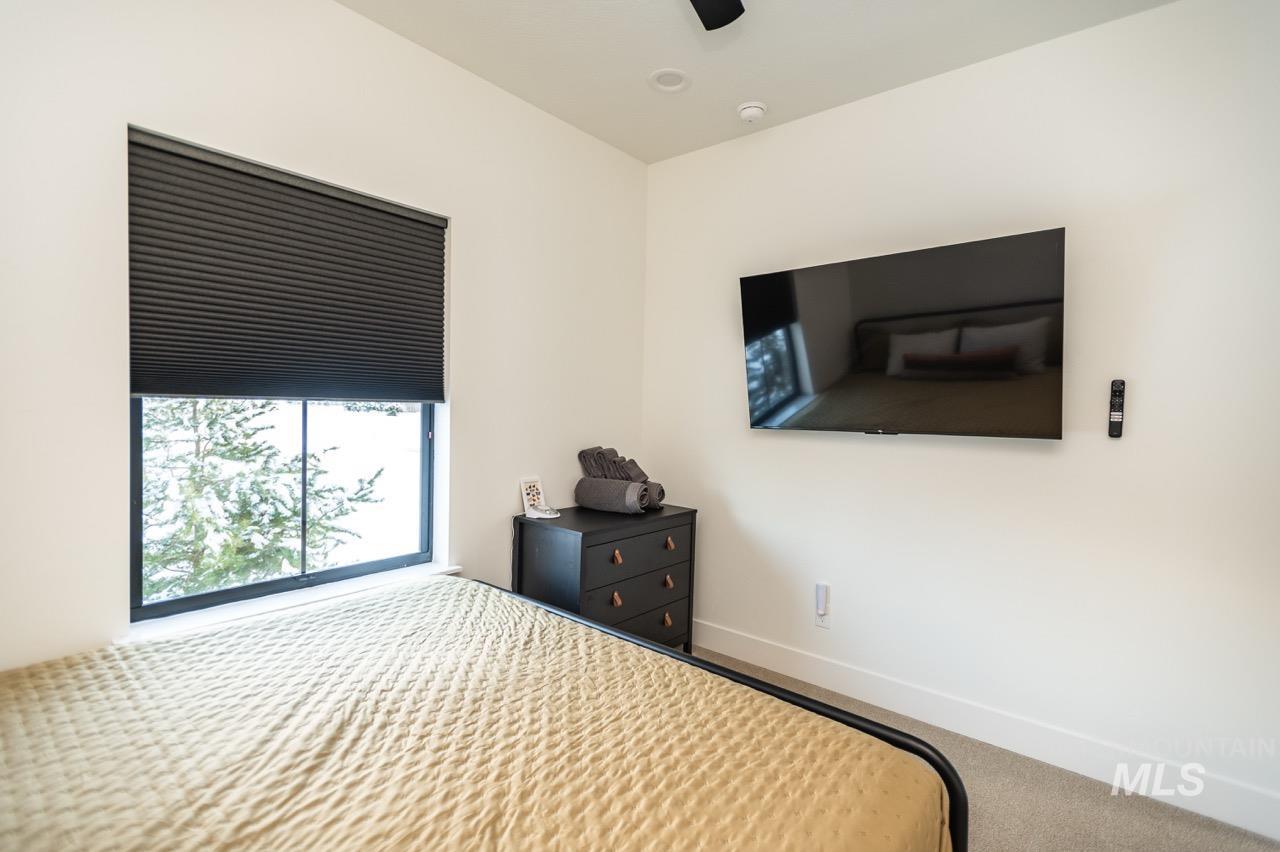 1047 Kaitlyn Loop Property Photo 40