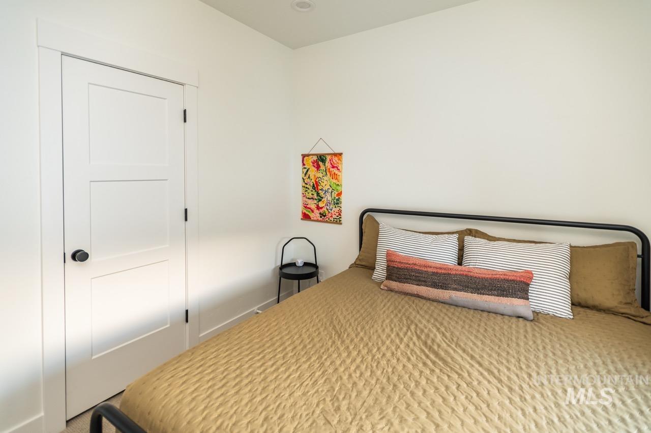 1047 Kaitlyn Loop Property Photo 41