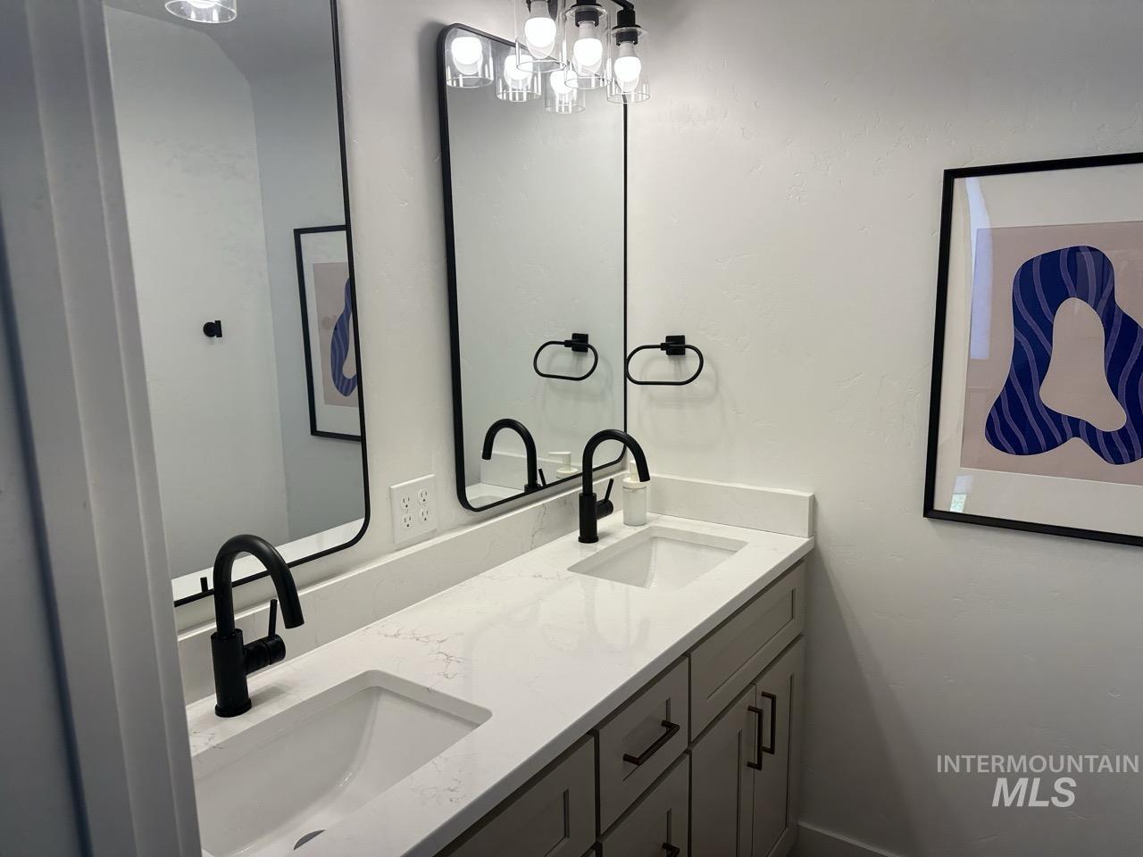 1047 Kaitlyn Loop Property Photo 43