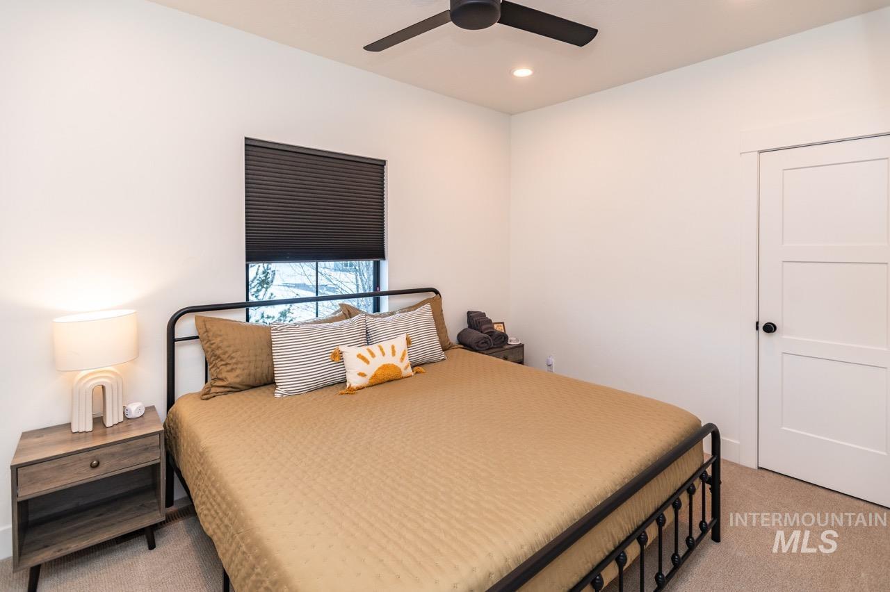 1047 Kaitlyn Loop Property Photo 45