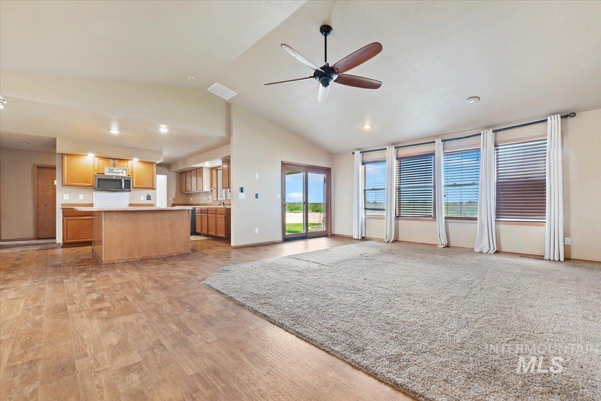 11716 S Emerald Road Property Photo 6