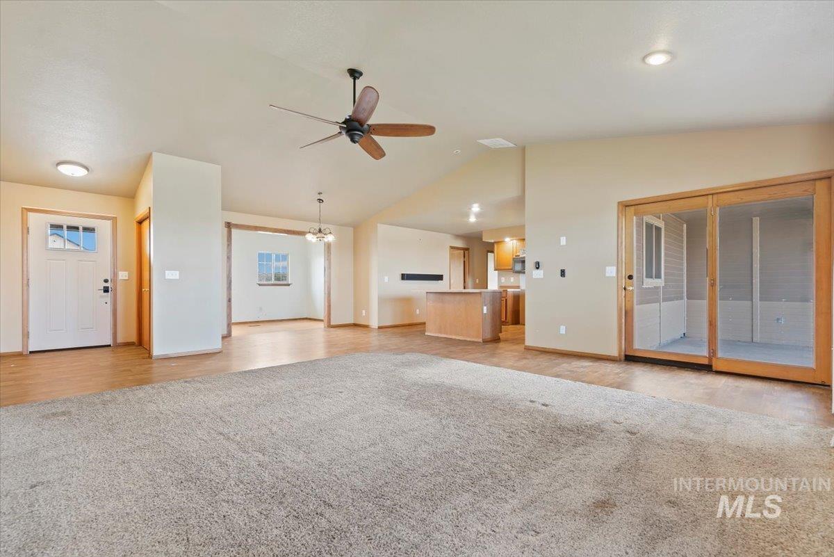 11716 S Emerald Road Property Photo 7