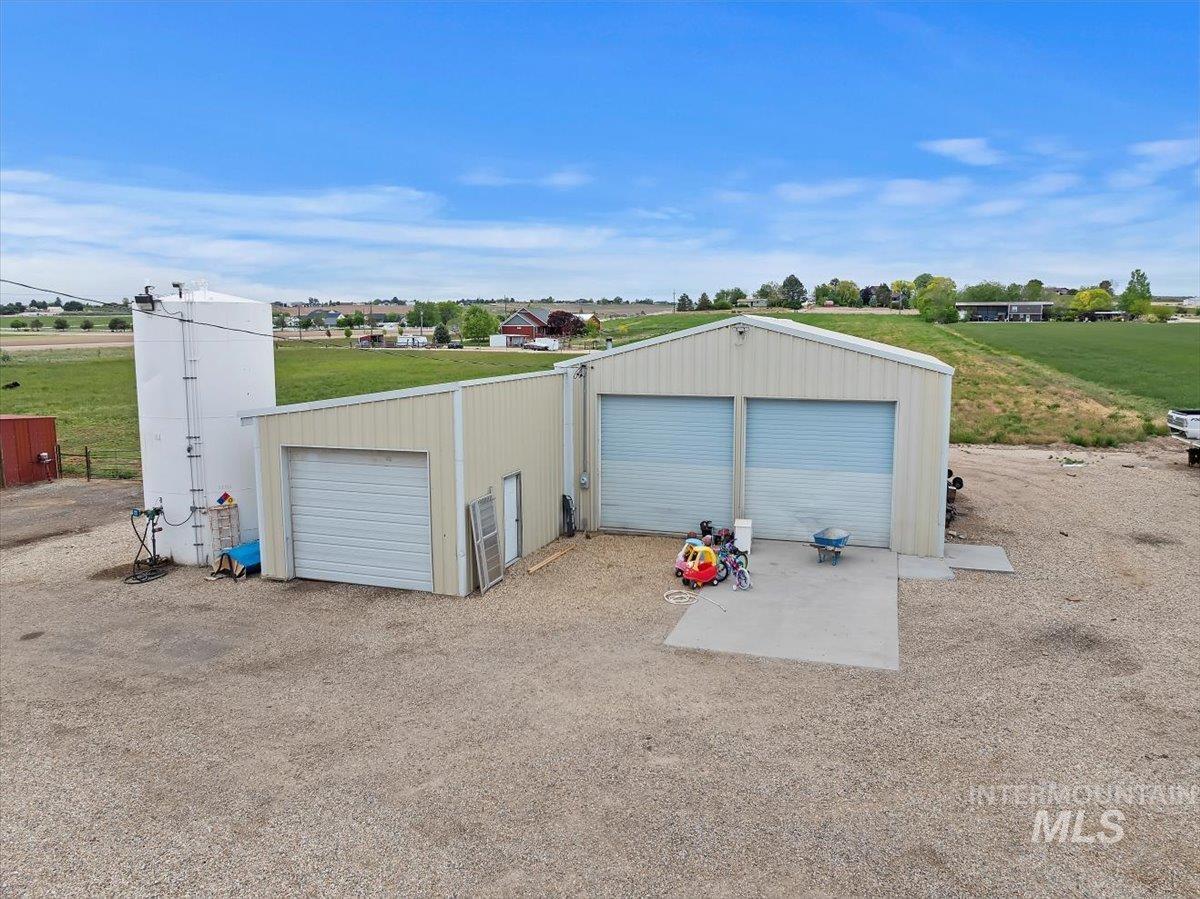 11716 S Emerald Road Property Photo 38