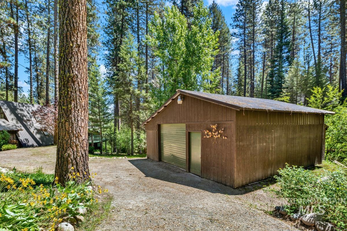 159 Holiday Dr. Property Photo 10