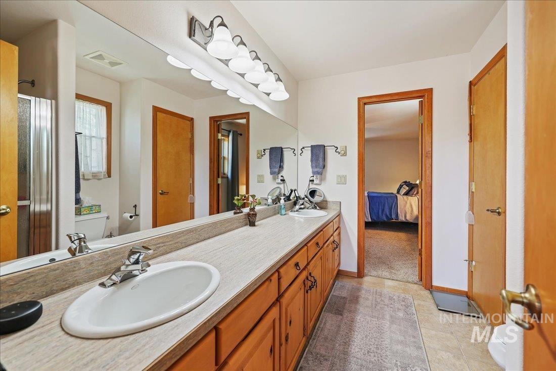 1425 Clements Rd Property Photo 18