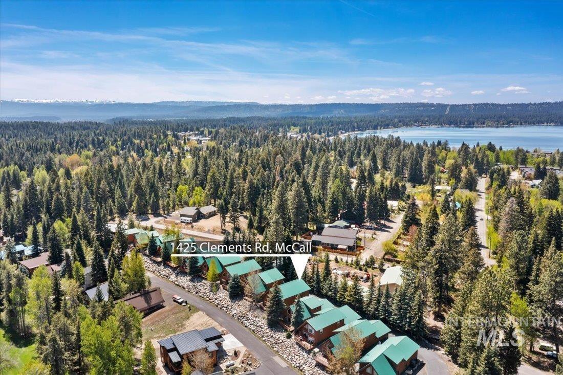 1425 Clements Rd Property Photo 35