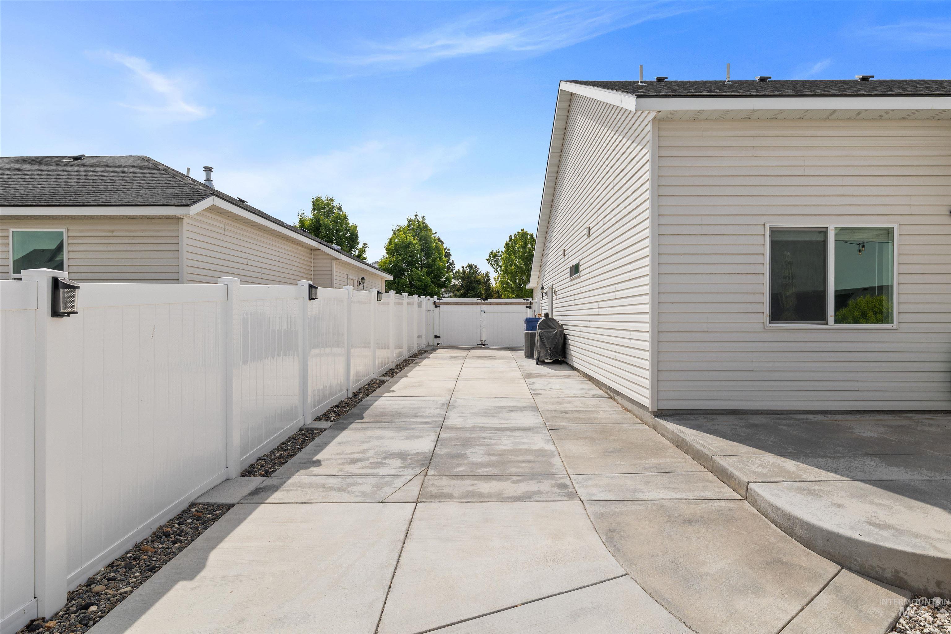 847 Bridget St Property Photo 29