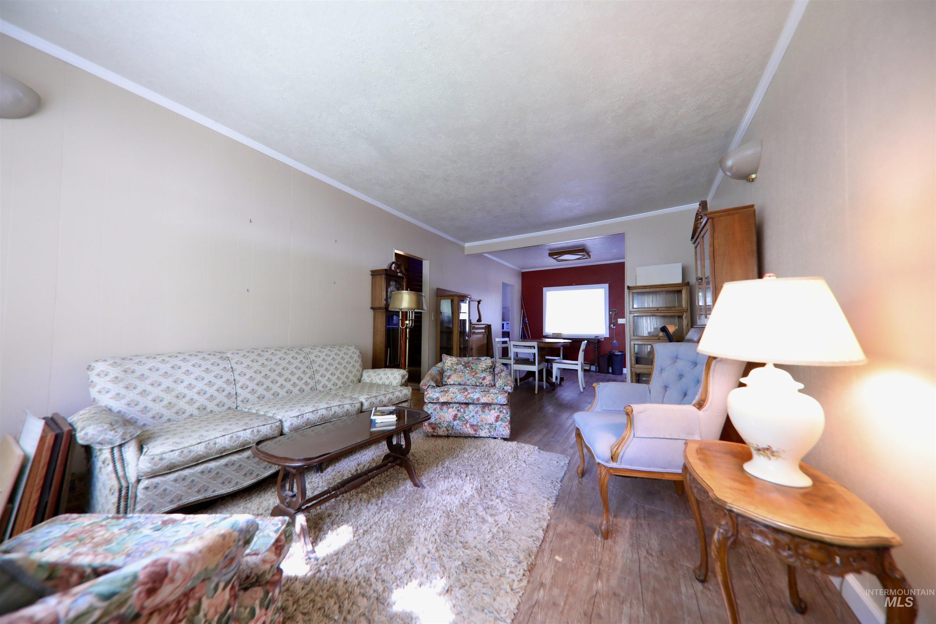 2201 S Hervey St Property Photo 5