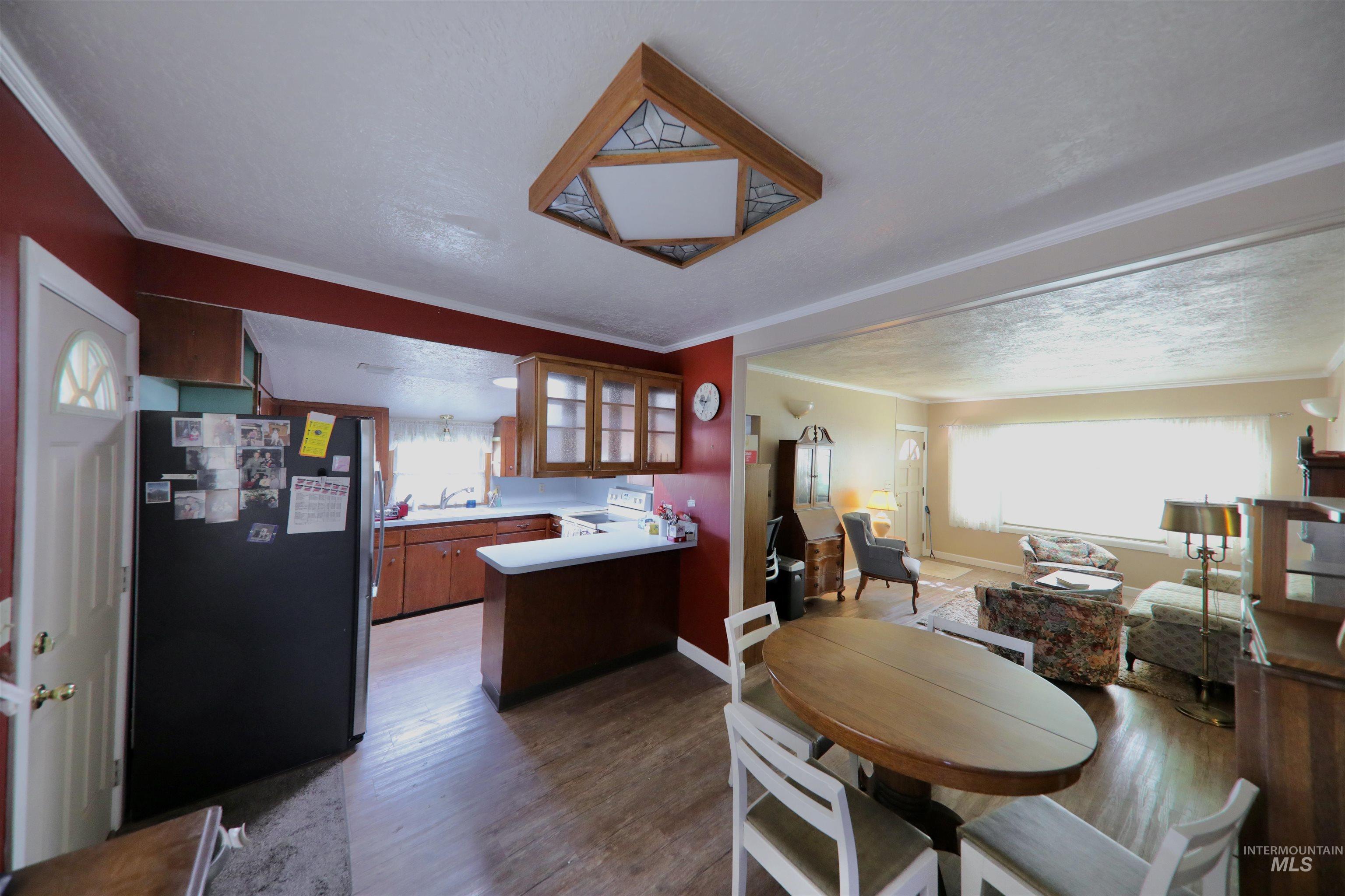 2201 S Hervey St Property Photo 8