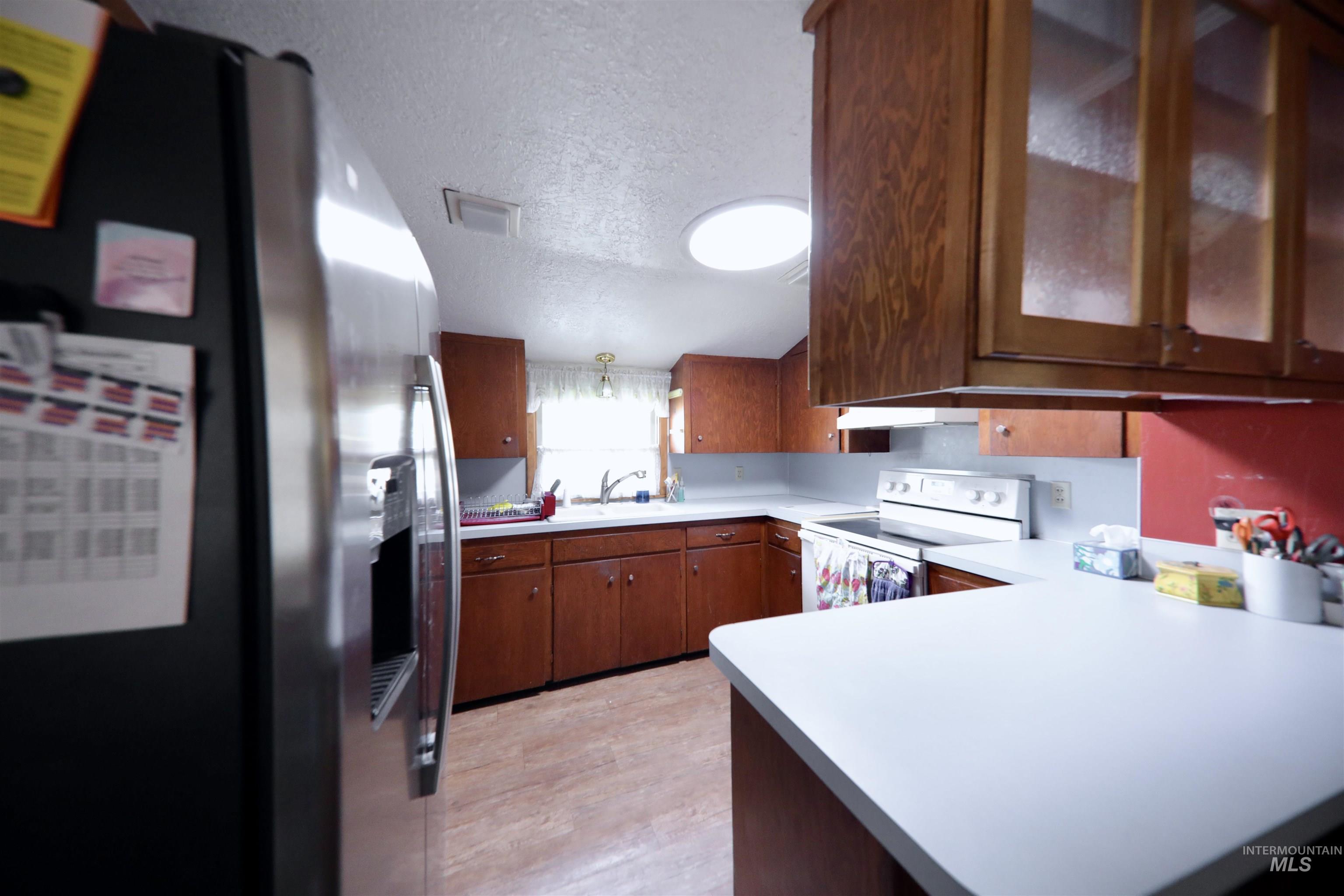 2201 S Hervey St Property Photo 9