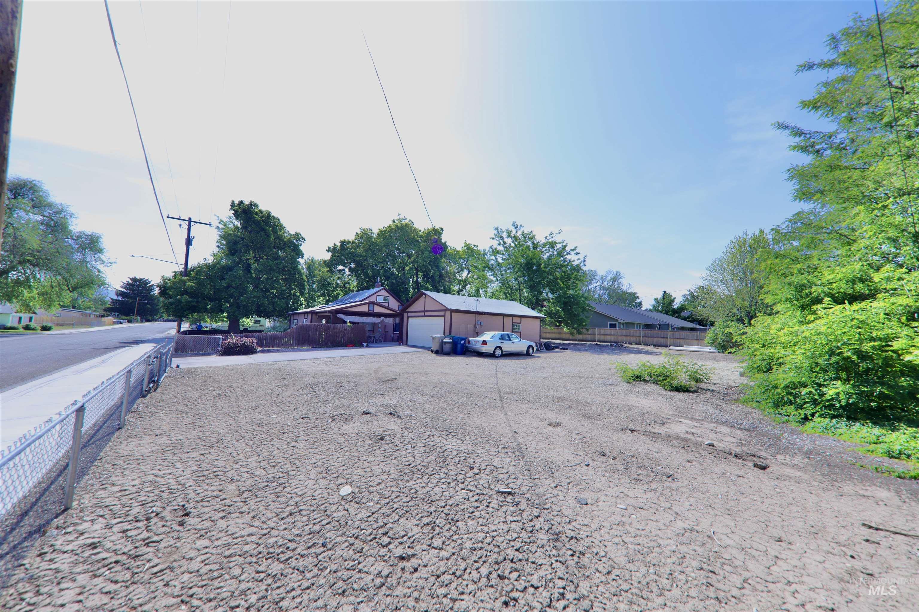 2201 S Hervey St Property Photo 21