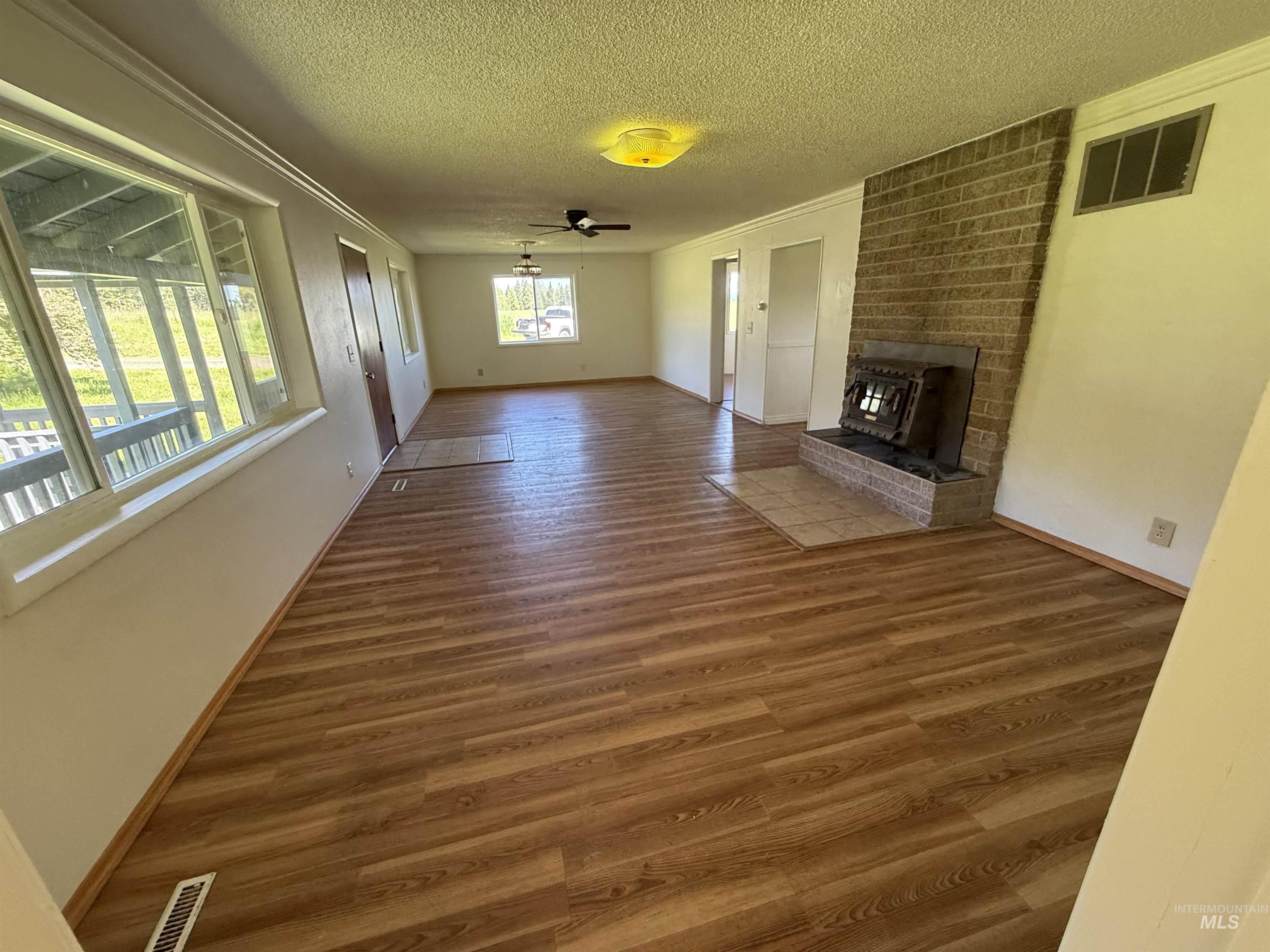 5656 Three Mile Road Property Photo 17