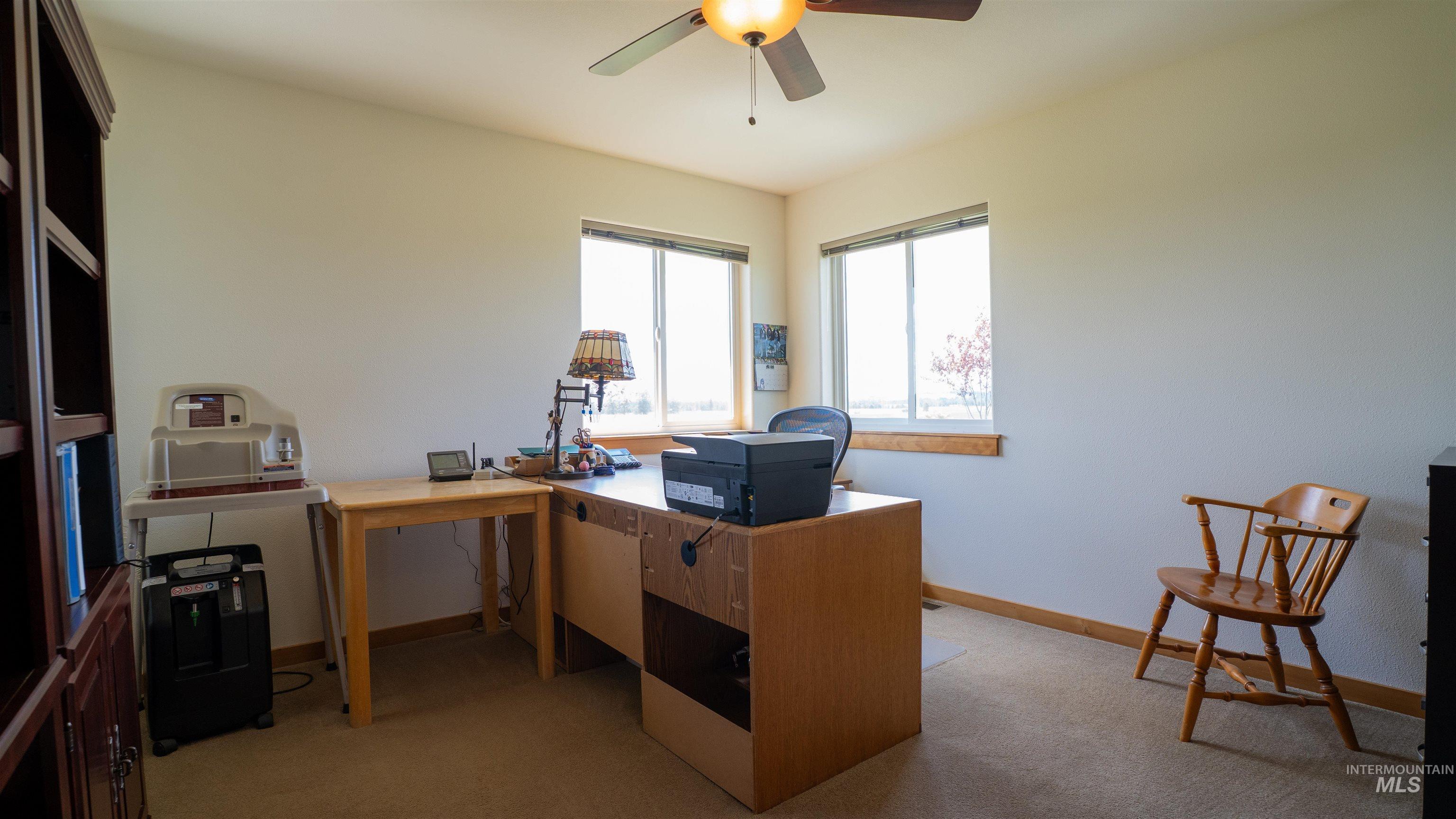 1040 Zimmerman Property Photo 28