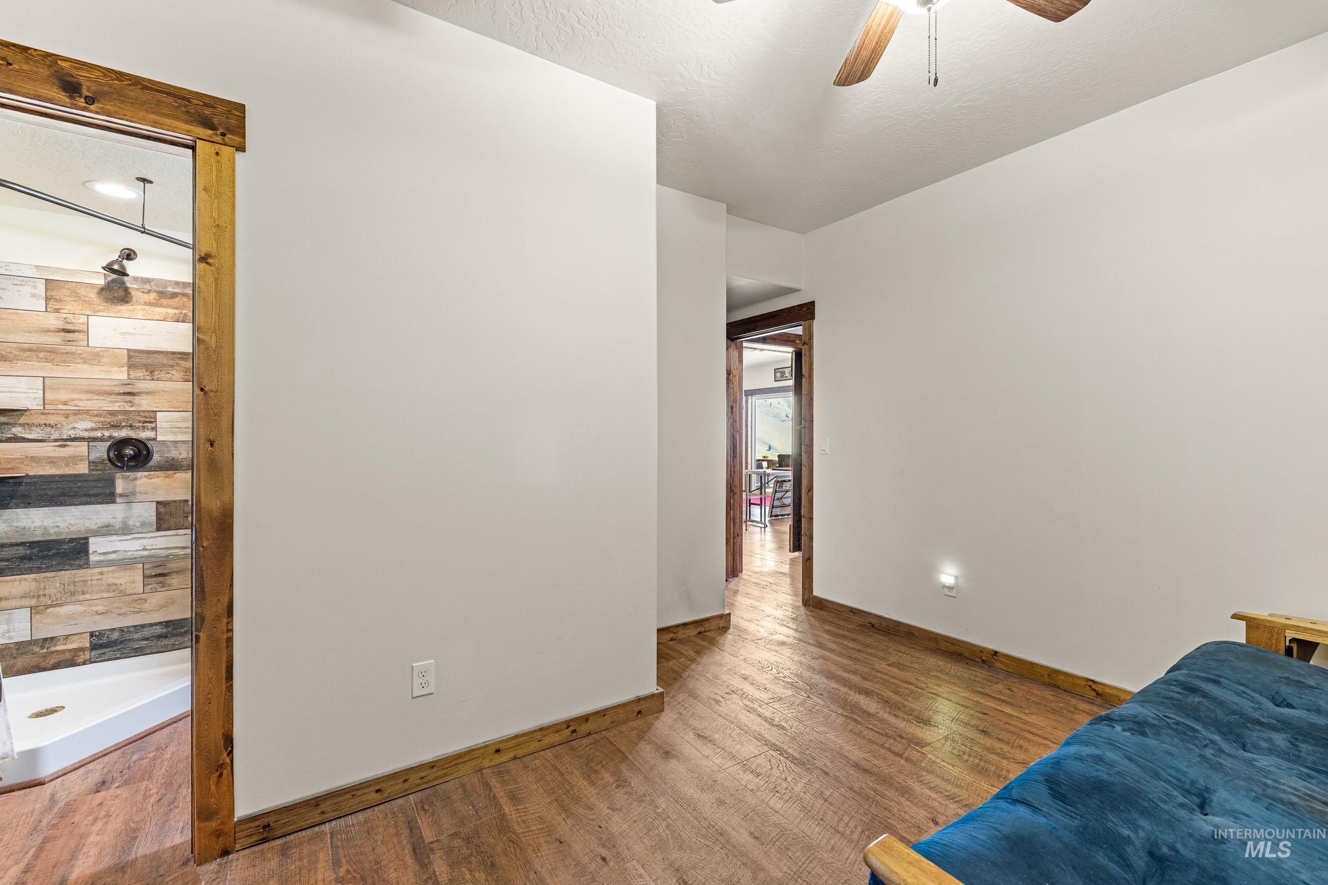 217 Lone Wolf Court Property Photo 34