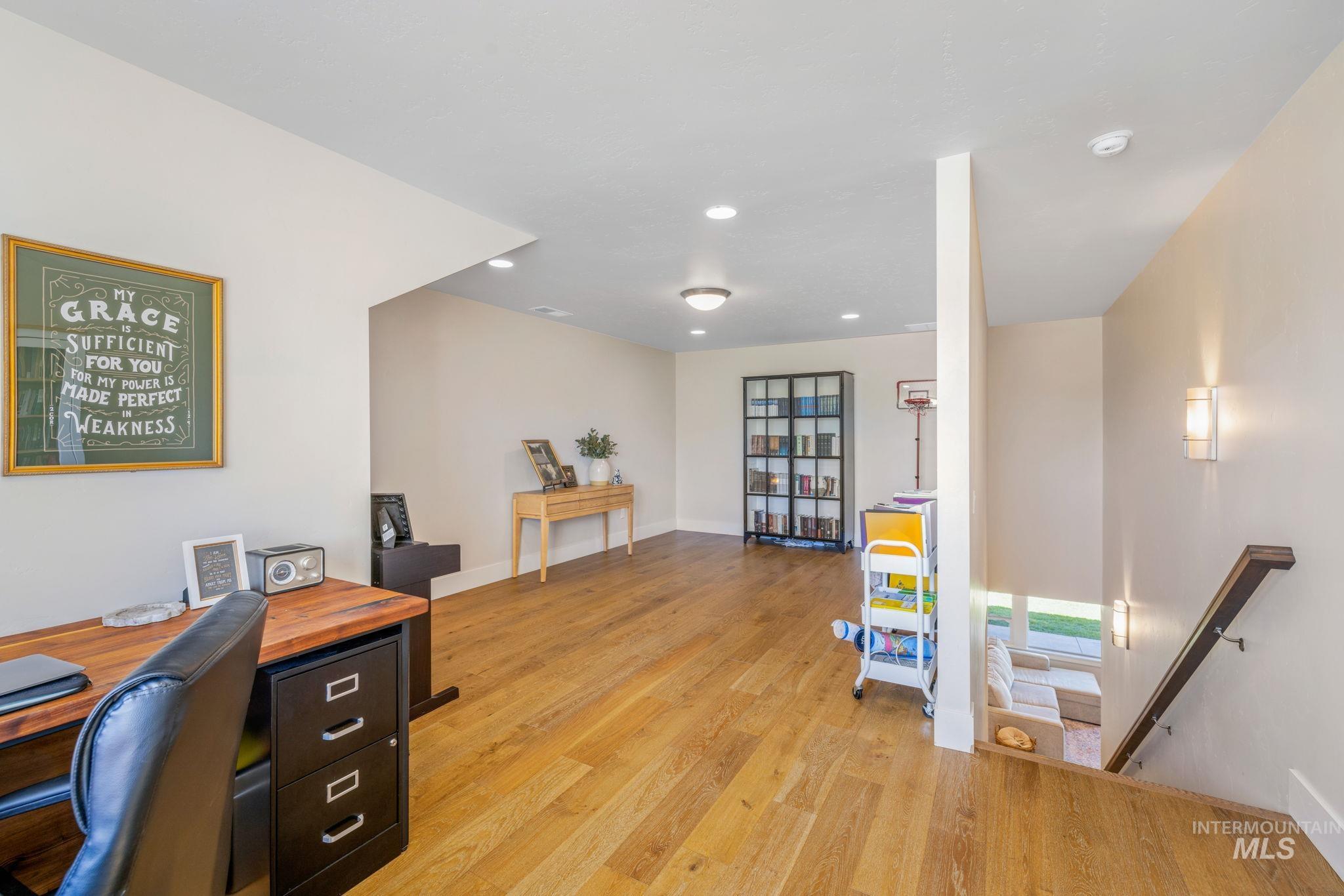 5385 S Wayland Ave Property Photo 36