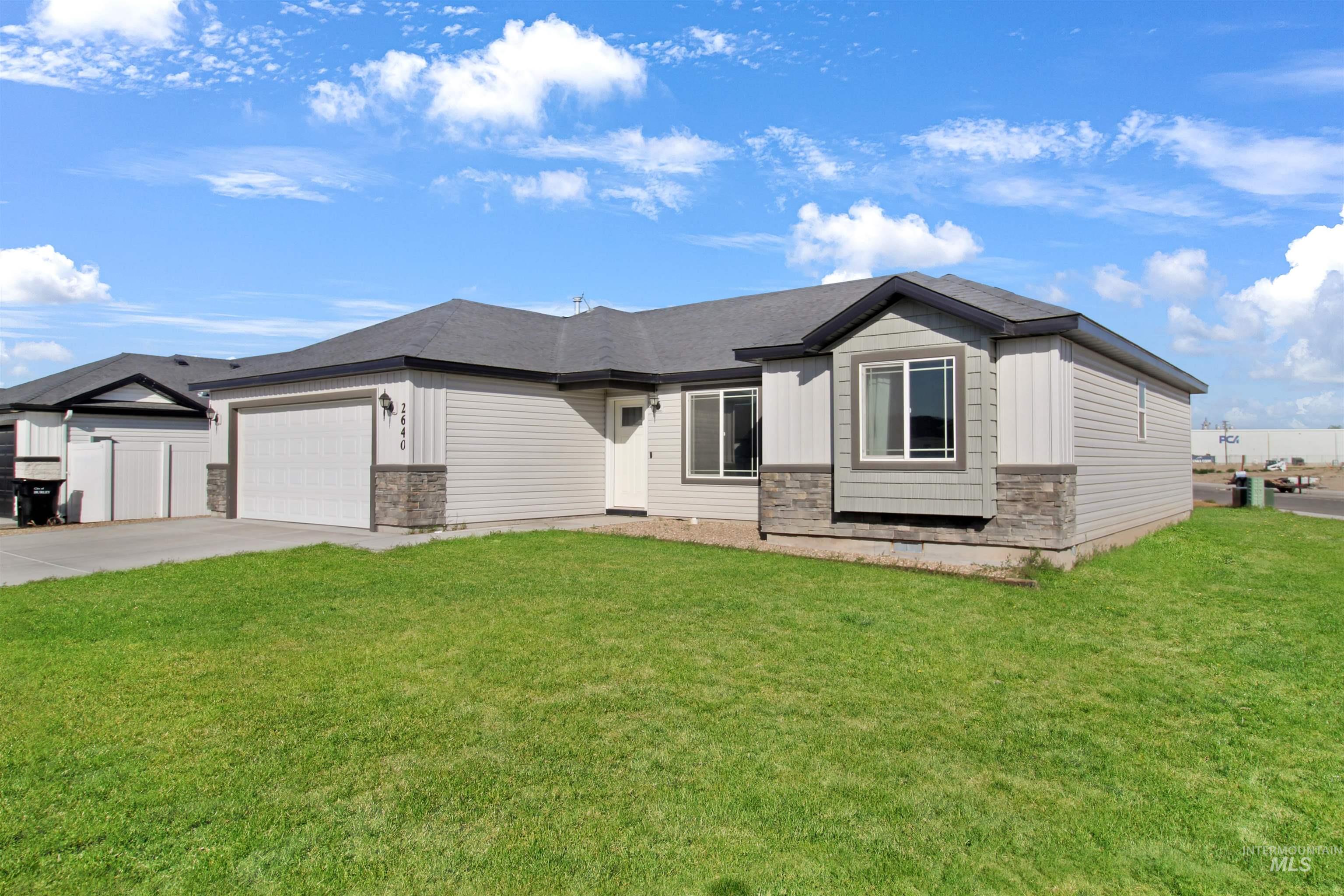 2640 Grand Canyon Dr. Property Photo 1