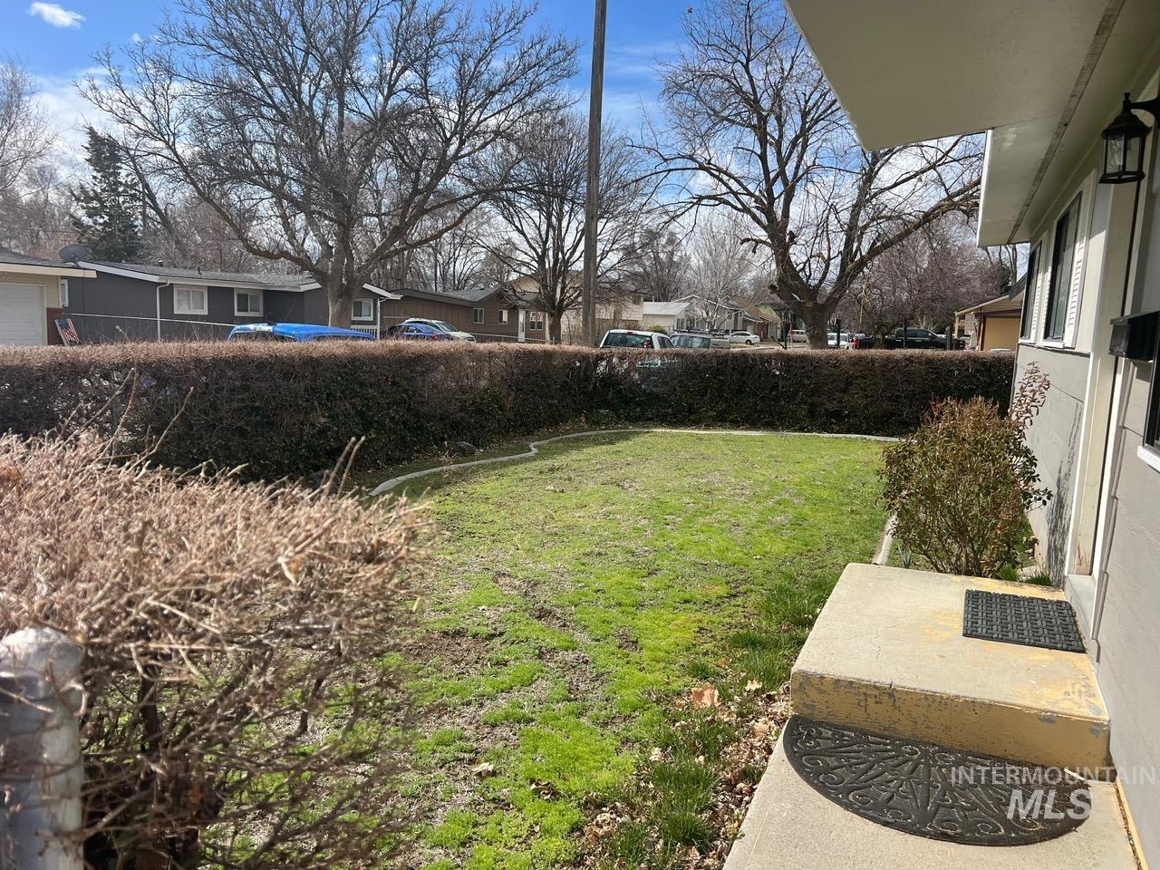 410 Chestnut St Property Photo 2