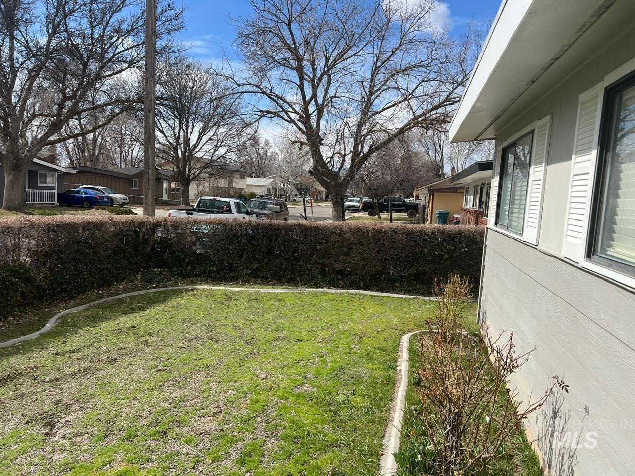 410 Chestnut St Property Photo 3