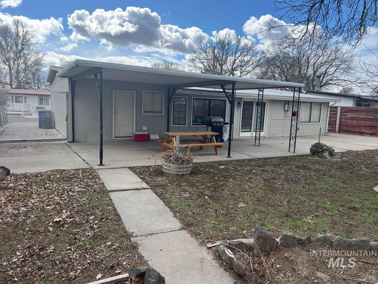 410 Chestnut St Property Photo 18