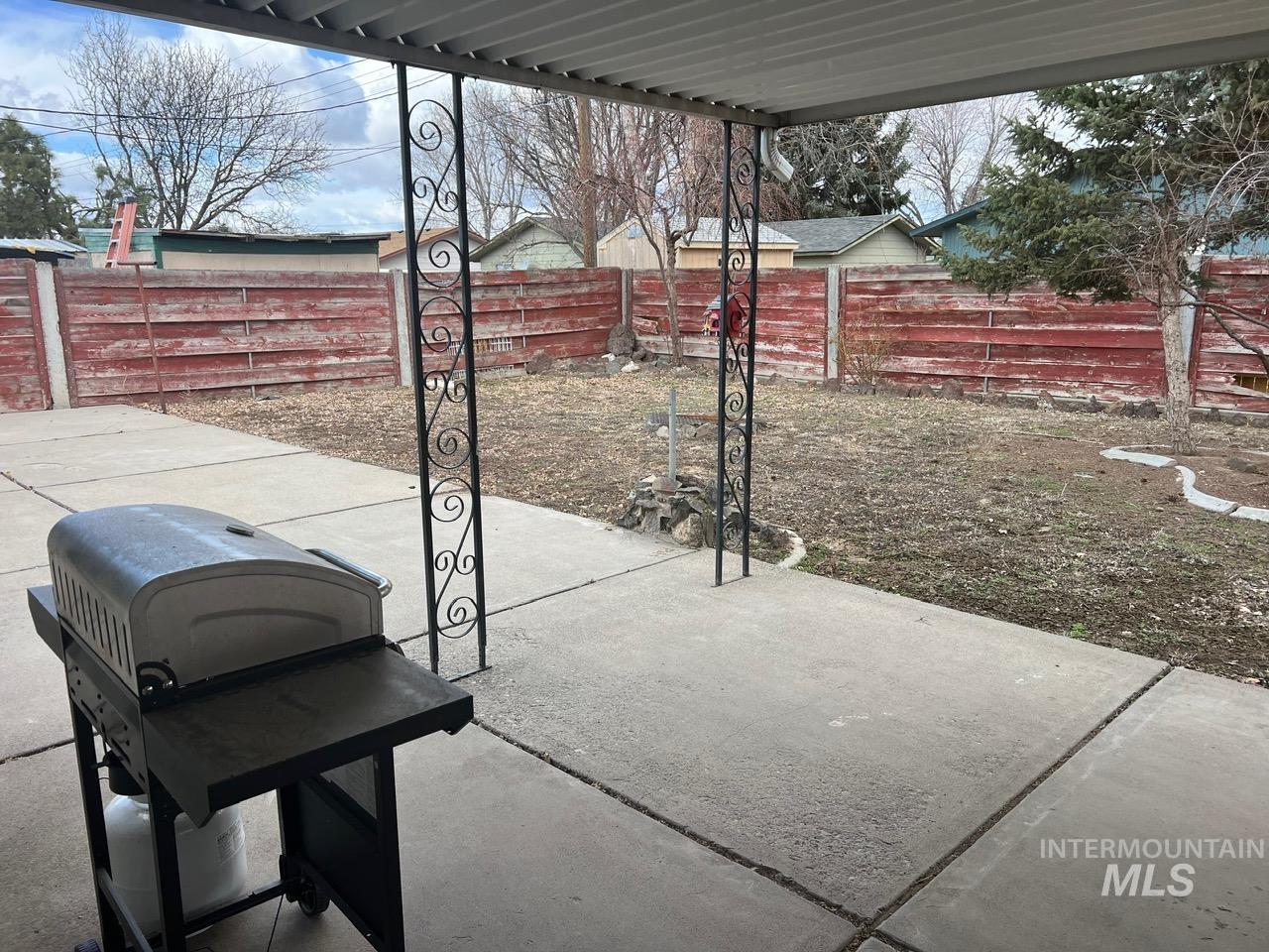 410 Chestnut St Property Photo 19