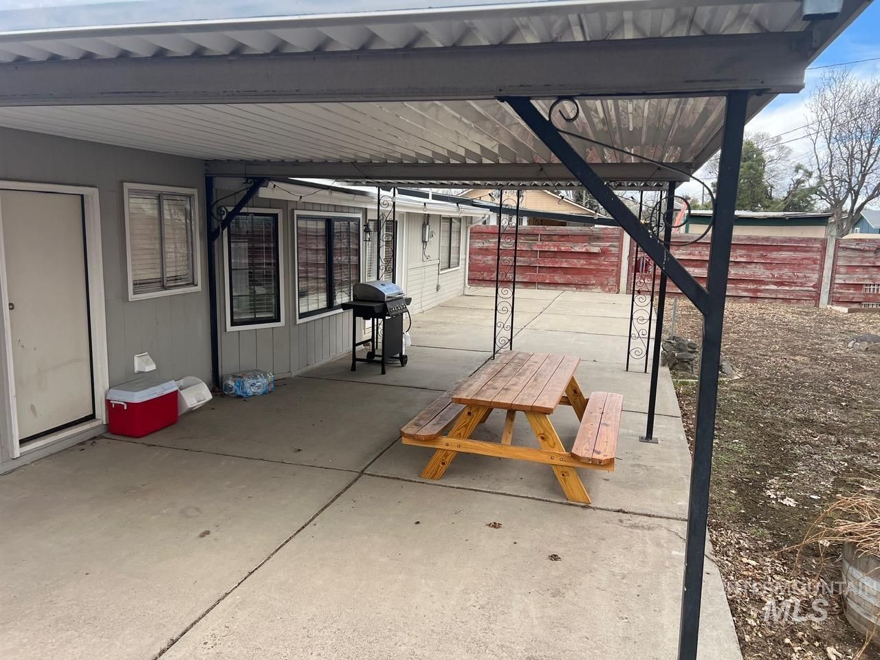 410 Chestnut St Property Photo 20