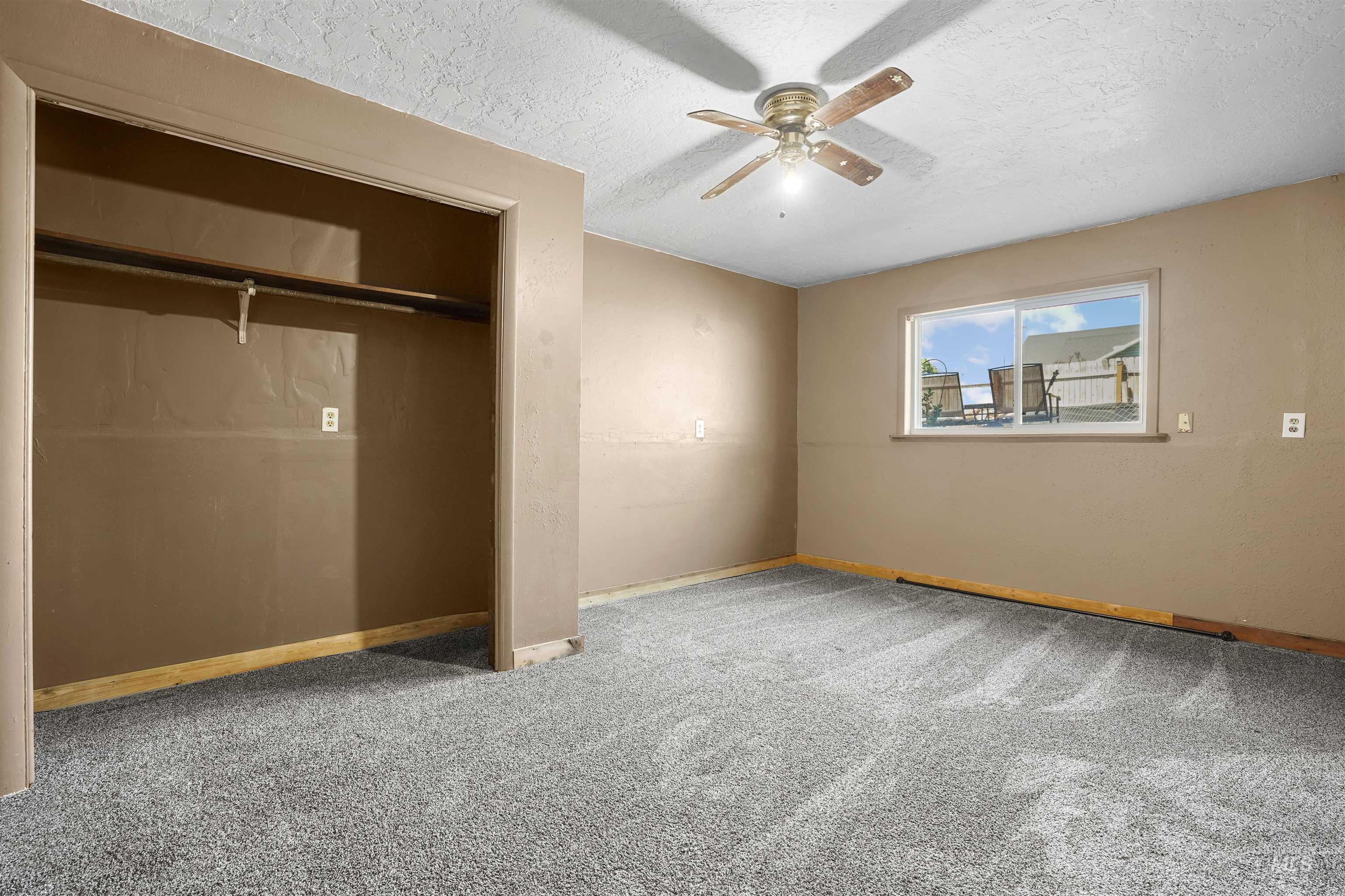 1860 Elba Ave Property Photo 17
