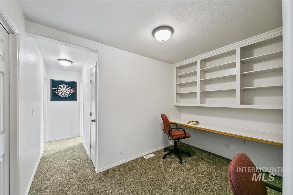 9874 W Whirlaway Ct Property Photo 28