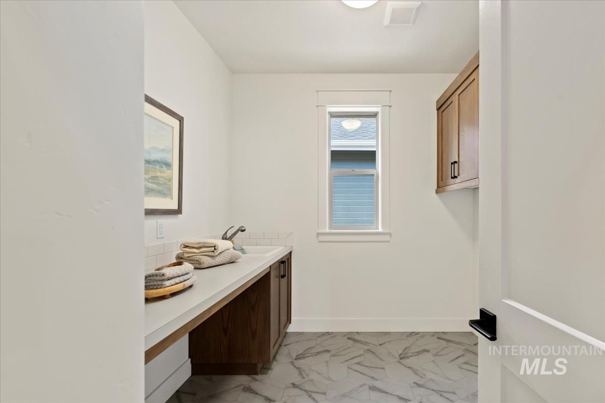 2316 E Valensole St. Property Photo 29