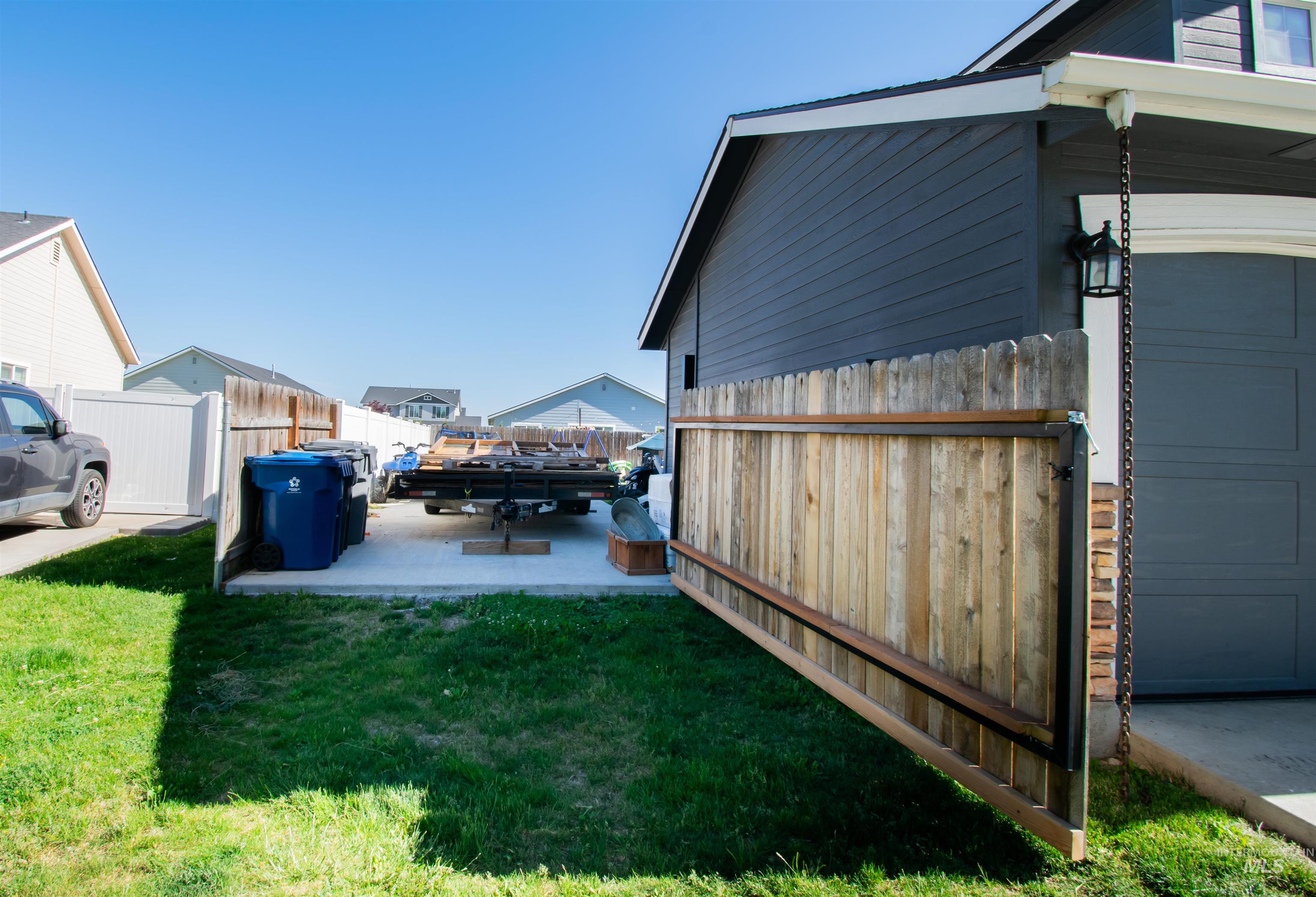 8340 E Expedition Property Photo 3