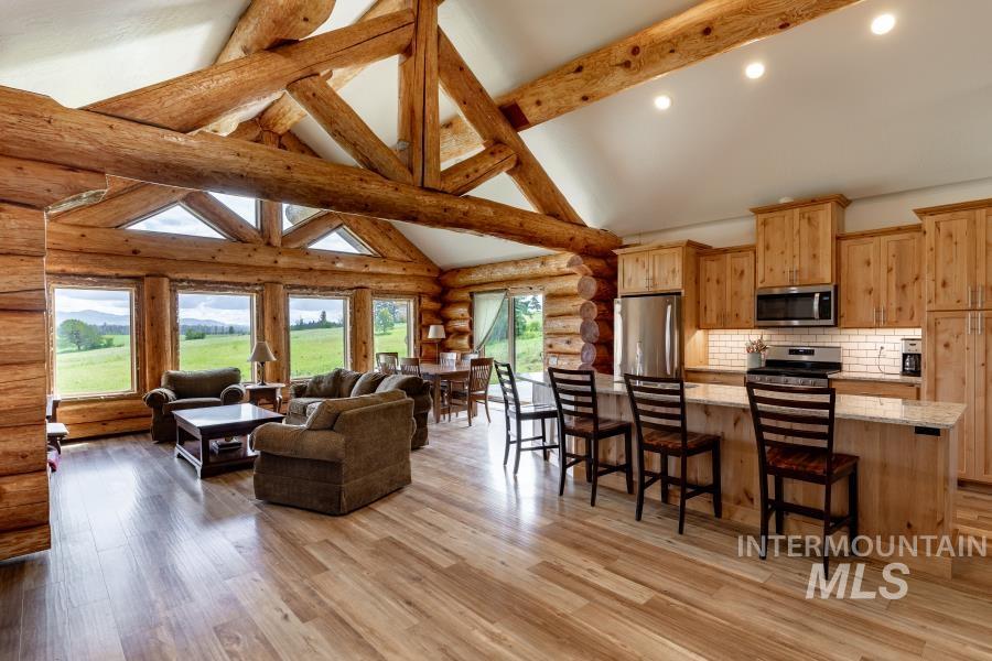 1008 Starview Lane Property Photo 3