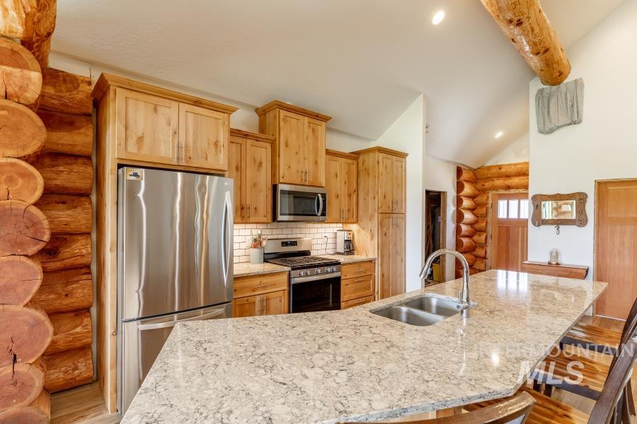 1008 Starview Lane Property Photo 5
